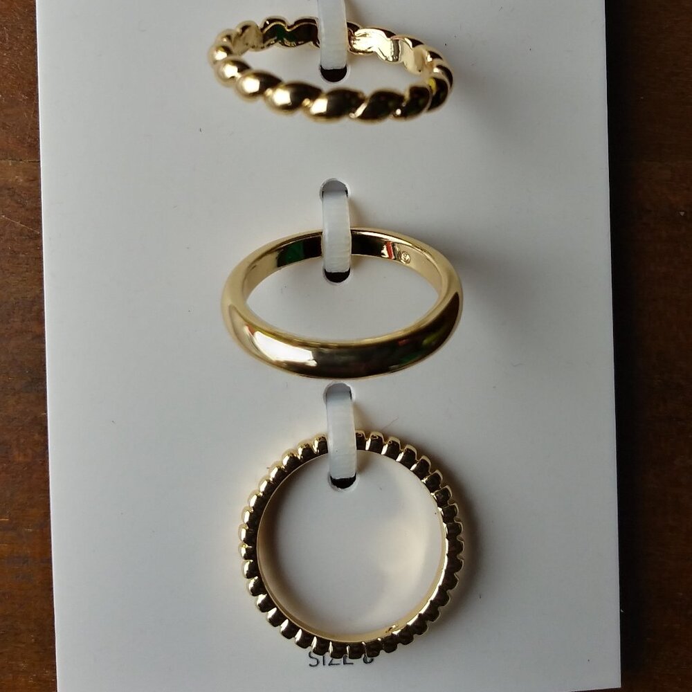 On 34th Trio Twisted Stackable Rings Size 8